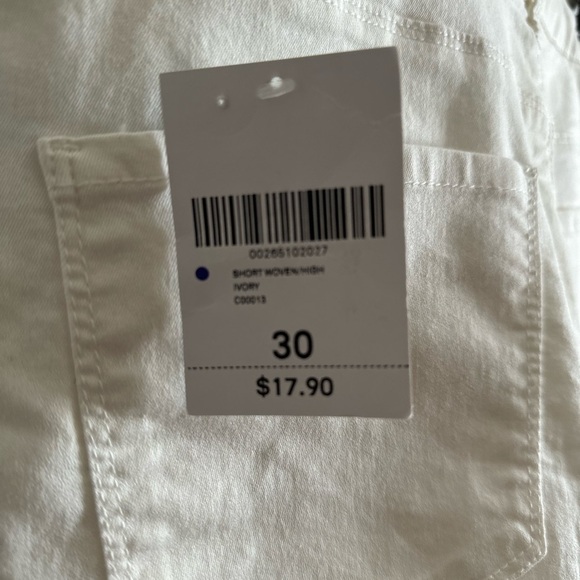 Forever 21 High Rise Ivory Shorts Size: 30 - Picture 7 of 8